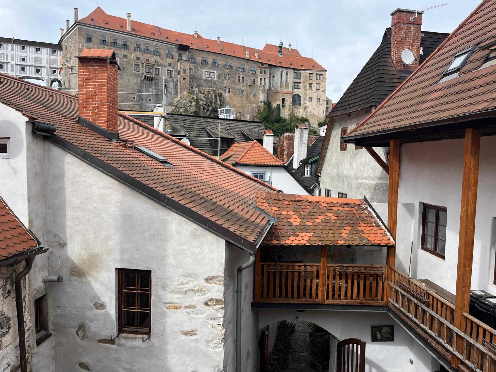 Český Krumlov Travel Hostel מראה חיצוני תמונה