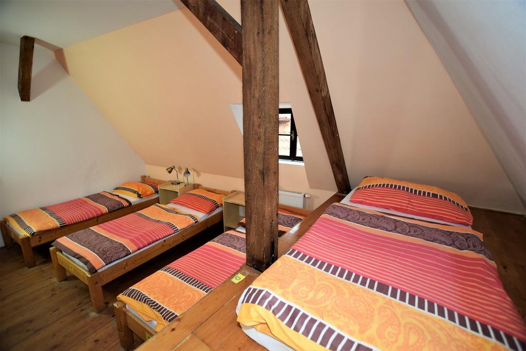 Český Krumlov Travel Hostel מראה חיצוני תמונה