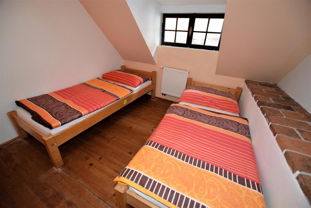 Český Krumlov Travel Hostel מראה חיצוני תמונה